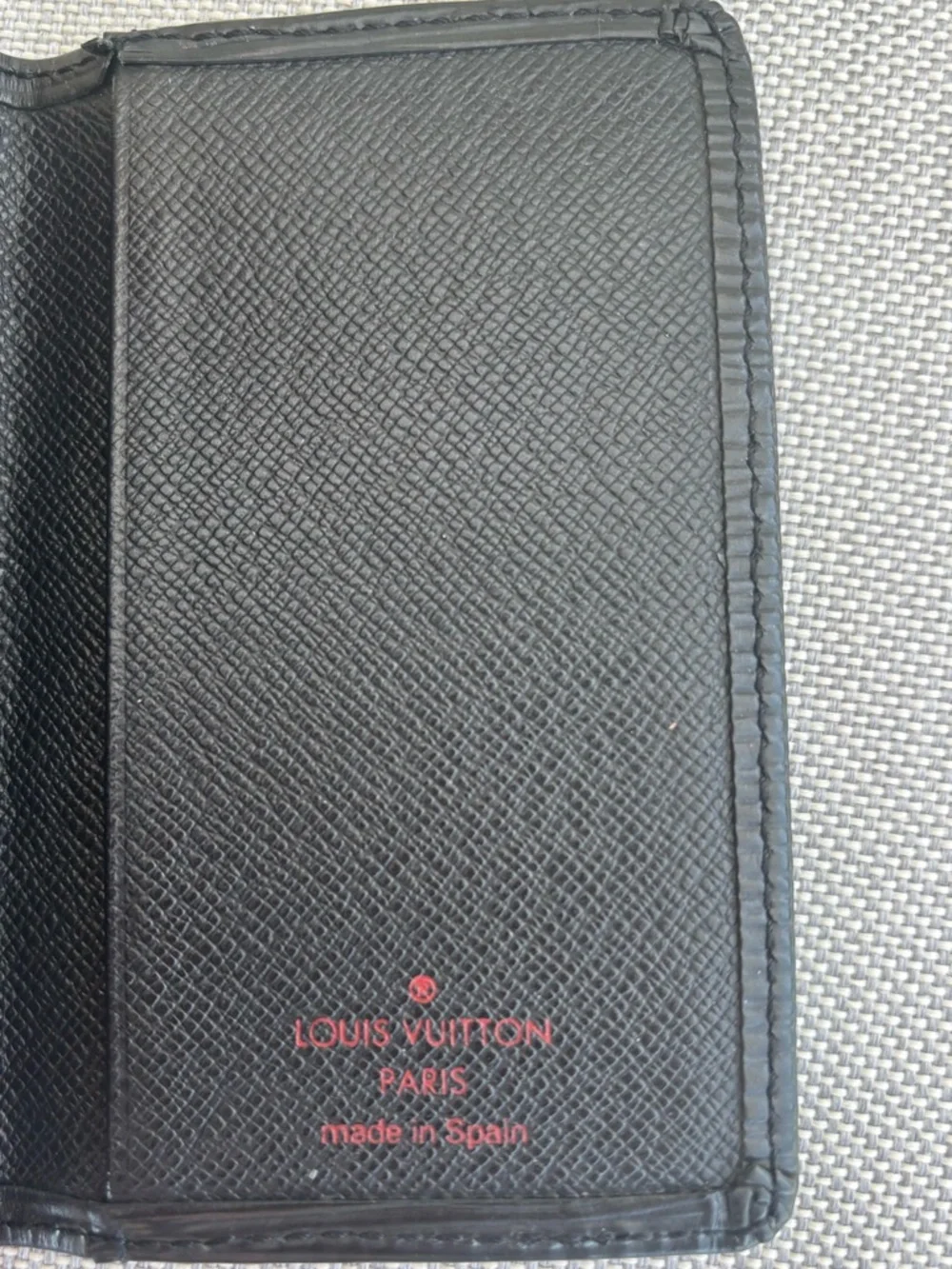 Like‎ New! Authentic Louis Vuitton Epi Leather Bifold Black